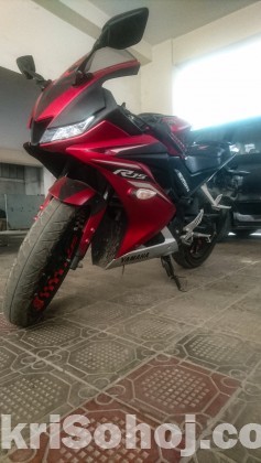 Yamaha R15 V3 Red